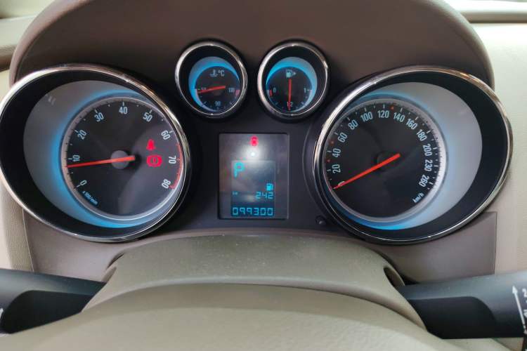 Used Buick GT 2013 GT 1.6L Automatic Fashion Edition Instrument Cluster