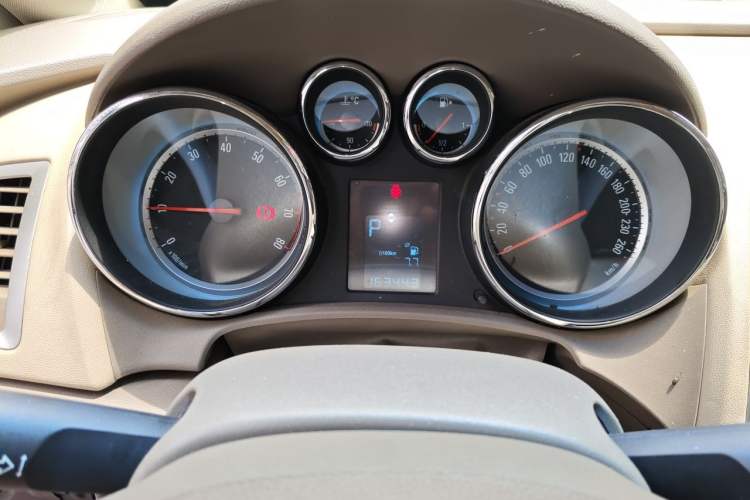 Used Buick GT 2013 GT 1.6L Automatic Fashion Edition Instrument Cluster
