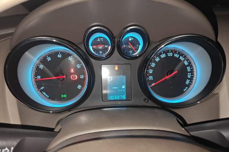Used Buick GT 2013 GT 1.6L Automatic Fashion Edition Instrument Cluster
