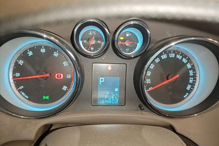 Used Buick GT 2013 GT 1.6L Automatic Fashion Edition Instrument Cluster