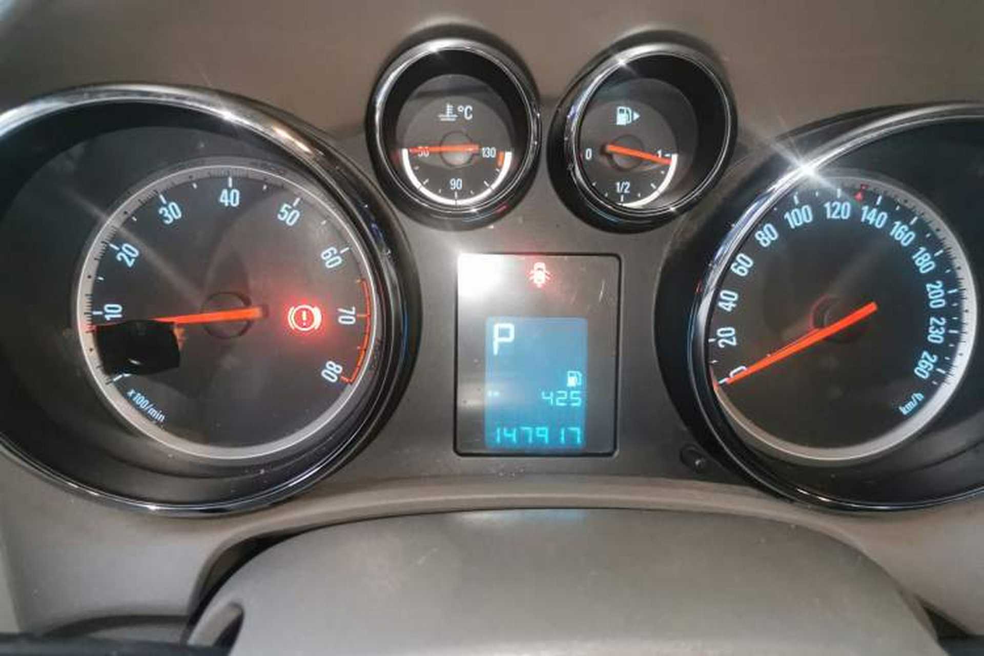 Used Buick GT 2013 GT 1.6L Automatic Comfort Edition Instrument Cluster