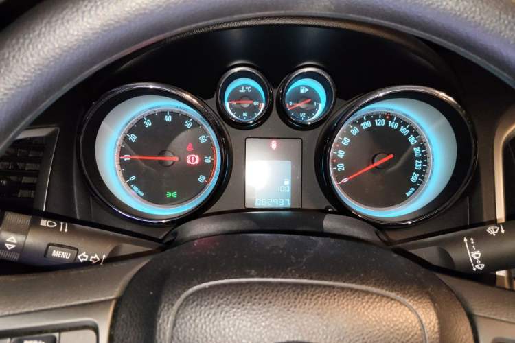 Used Buick GT 2013 GT 1.8L Automatic Fashion Edition Instrument Cluster