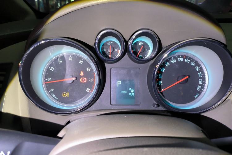 Used Buick GT 2013 GT 1.6L Automatic Fashion Edition Instrument Cluster