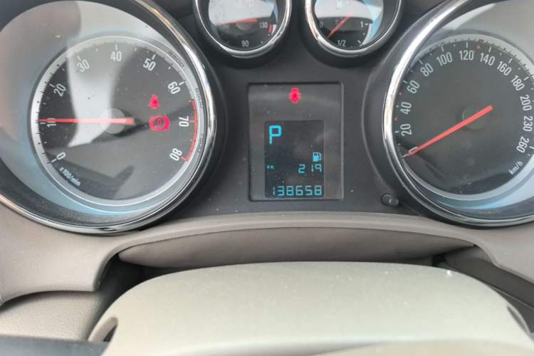 Used Buick GT 2013 GT 1.6L Automatic Fashion Edition Instrument Cluster