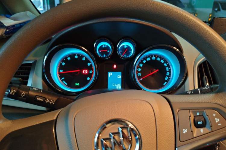Used Buick GT 2013 GT 1.6L Automatic Fashion Edition Instrument Cluster