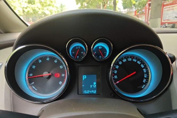 Used Buick GT 2013 GT 1.6L Automatic Fashion Edition Instrument Cluster