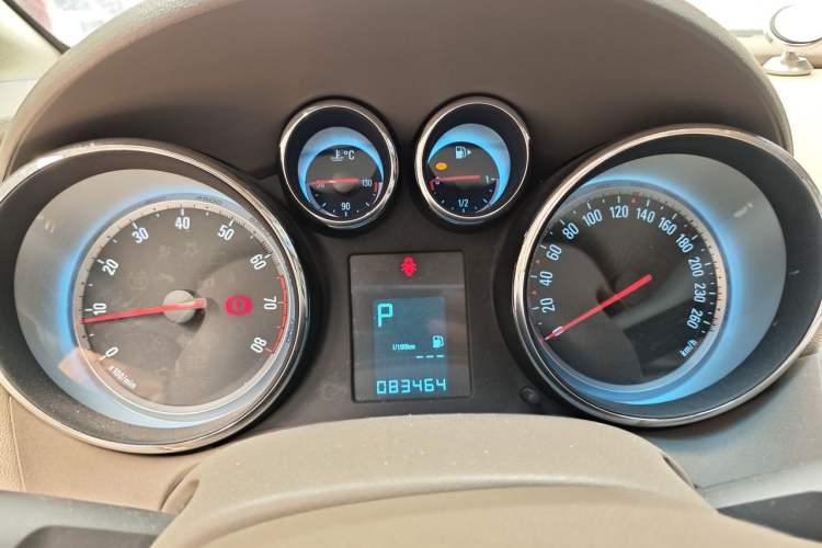 Used Buick GT 2013 GT 1.6L Automatic Fashion Edition Instrument Cluster