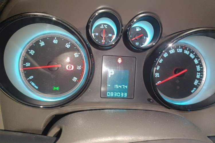 Used Buick GT 2013 GT 1.6L Automatic Fashion Edition Instrument Cluster