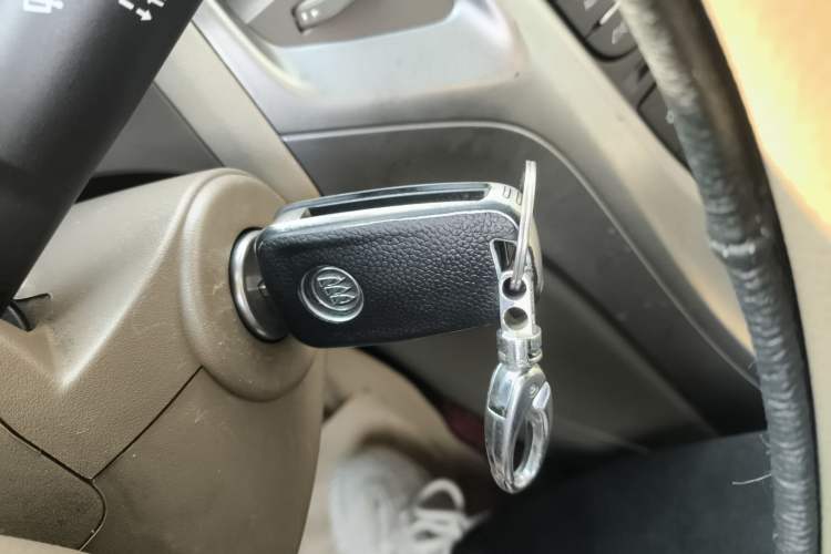 Used Buick GT 2013 GT 1.6L Manual Entry-Level Model Interior 1