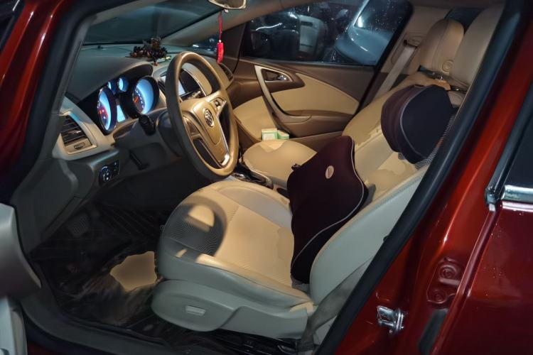 Used Buick GT 2013 GT 1.6L Automatic Fashion Edition Left Front Seat