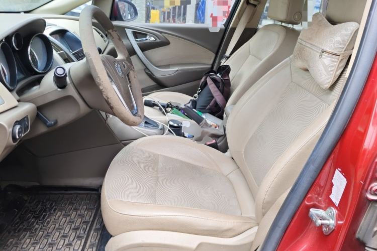 Used Buick GT 2013 GT 1.6L Automatic Fashion Edition Left Front Seat