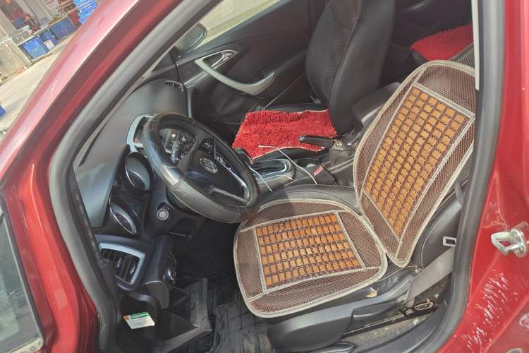 Used Buick GT 2013 XT 1.6L Automatic Fashion Edition Left Front Seat