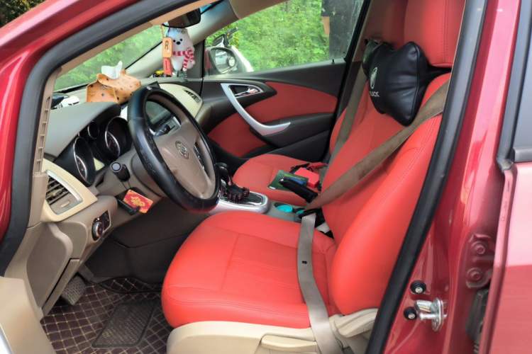 Used Buick GT 2013 GT 1.6L Automatic Comfort Edition Left Front Seat