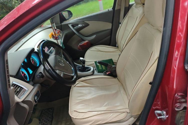 Used Buick GT 2013 GT 1.6L Manual Entry-Level Model Left Front Seat