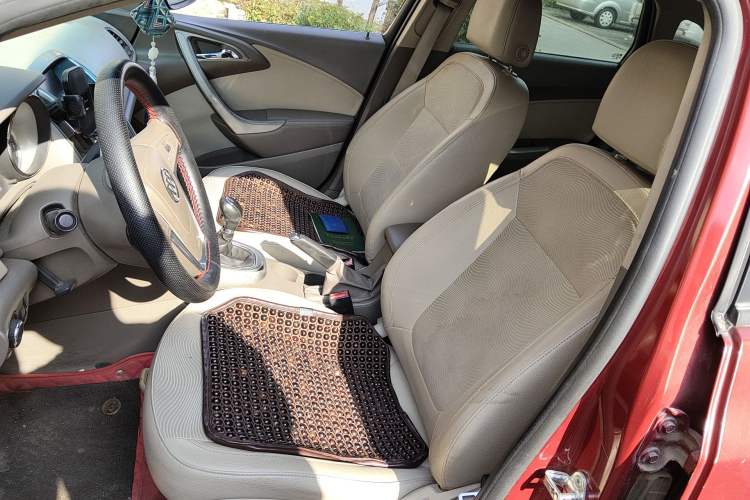 Used Buick GT 2013 GT 1.6L Manual Entry-Level Model Left Front Seat