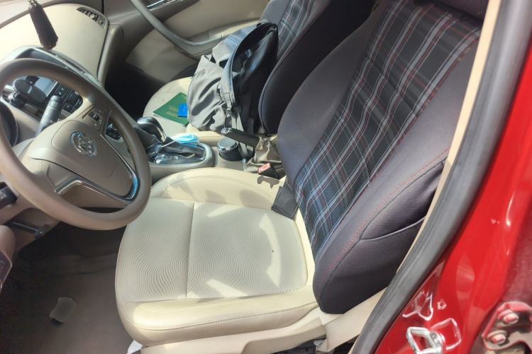 Used Buick GT 2013 GT 1.6L Automatic Fashion Edition Left Front Seat
