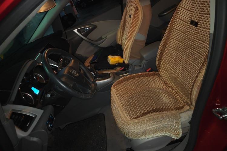 Used Buick GT 2013 XT 1.6L Automatic Comfort Edition Left Front Seat