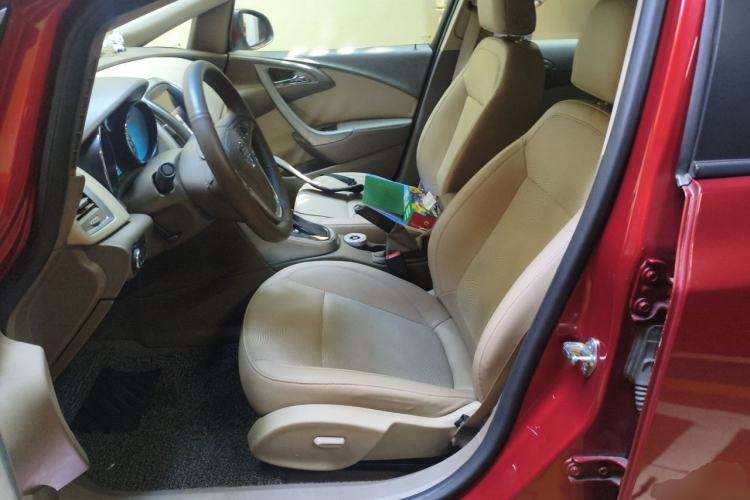 Used Buick GT 2013 GT 1.6L Automatic Fashion Edition Left Front Seat