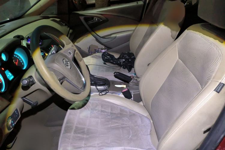 Used Buick GT 2013 GT 1.6L Automatic Fashion Edition Left Front Seat