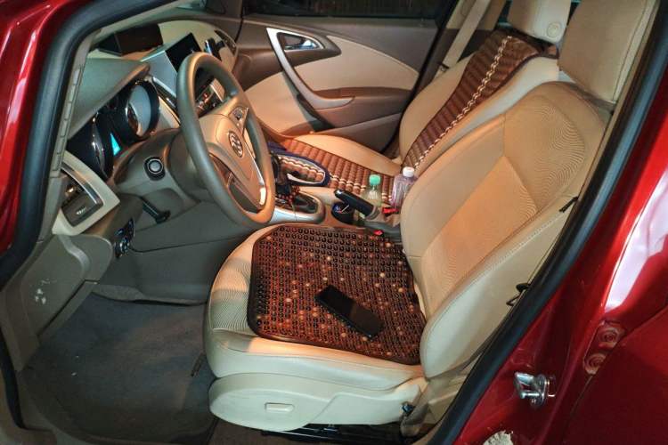 Used Buick GT 2013 GT 1.6L Automatic Fashion Edition Left Front Seat