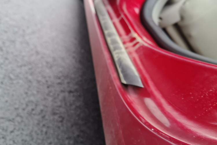Used Buick GT 2013 XT 1.6L Automatic Fashion Edition Left Side Sill