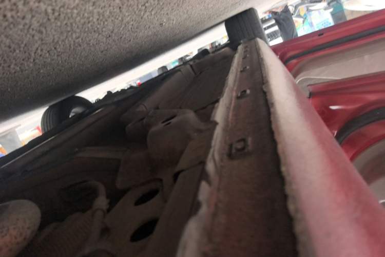 Used Buick GT 2013 GT 1.6L Automatic Fashion Edition Left Side Sill