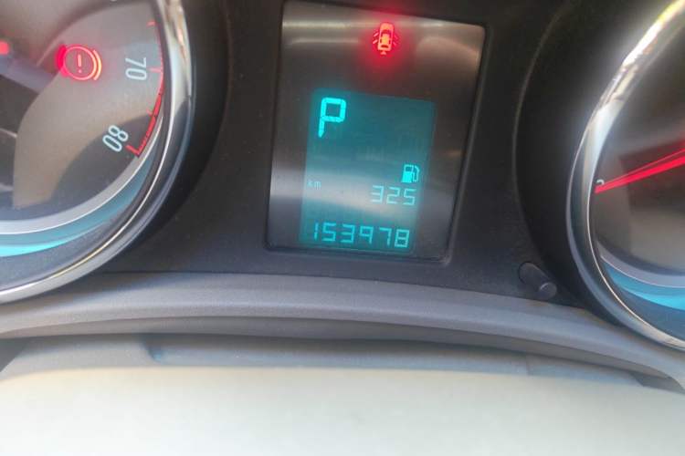 Used Buick GT 2013 GT 1.6L Automatic Fashion Edition Odometer Close Up