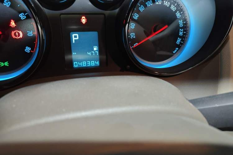 Used Buick GT 2013 GT 1.6L Automatic Fashion Edition Odometer Close Up