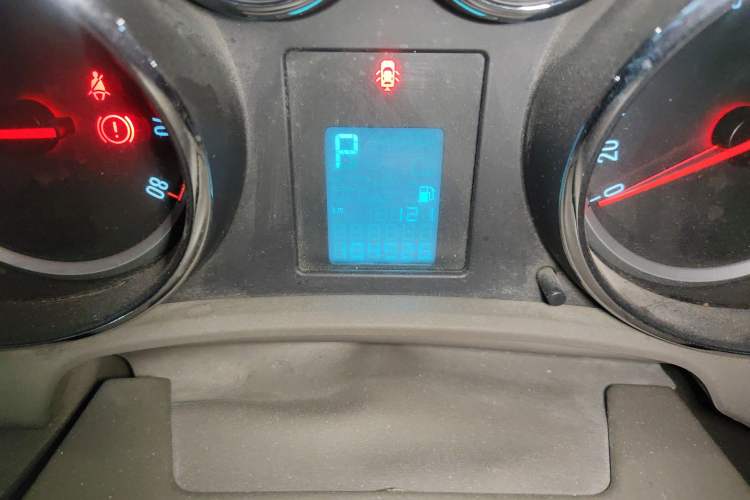 Used Buick GT 2013 GT 1.6L Automatic Comfort Edition Odometer Close Up