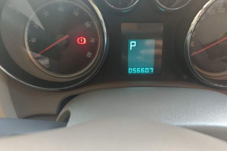 Used Buick GT 2013 GT 1.6L Automatic Fashion Edition Odometer Close Up