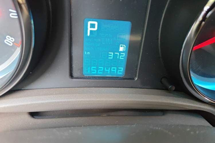 Used Buick GT 2013 GT 1.6L Automatic Fashion Edition Odometer Close Up