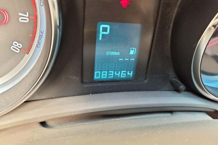 Used Buick GT 2013 GT 1.6L Automatic Fashion Edition Odometer Close Up