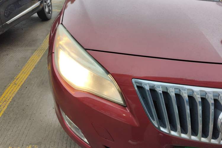 Used Buick GT 2013 XT 1.6L Automatic Fashion Edition Right Front Headlight