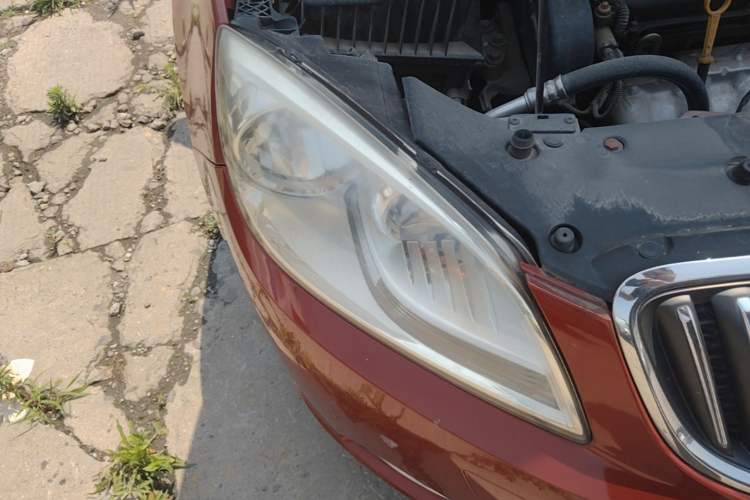 Used Buick GT 2013 GT 1.6L Automatic Fashion Edition Right Front Headlight