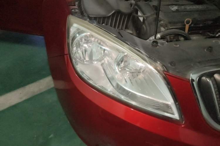 Used Buick GT 2013 GT 1.6L Automatic Comfort Edition Right Front Headlight