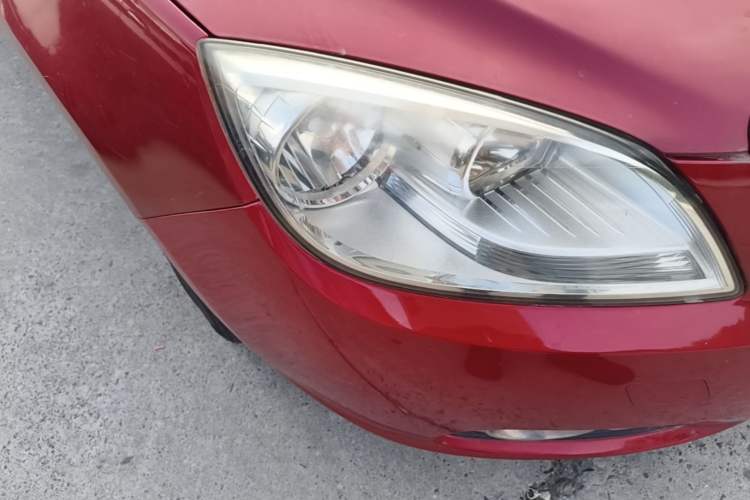 Used Buick GT 2013 GT 1.6L Automatic Fashion Edition Right Front Headlight