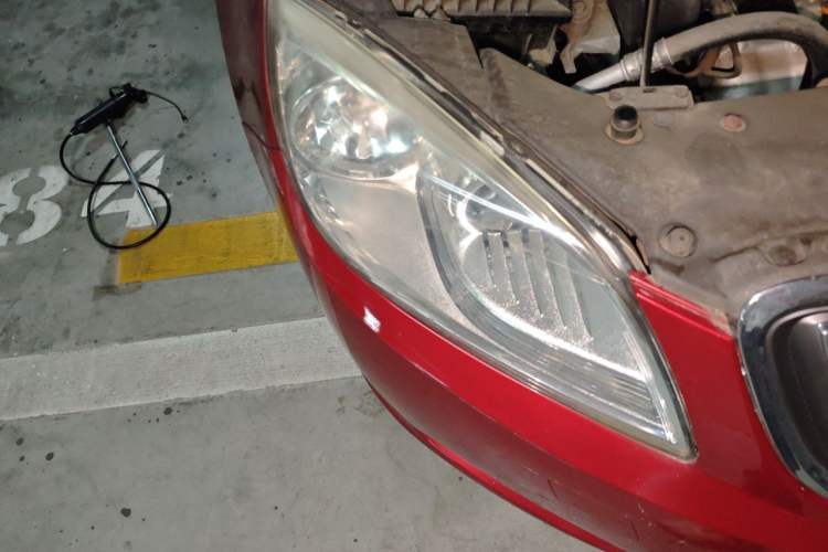 Used Buick GT 2013 GT 1.6L Automatic Fashion Edition Right Front Headlight