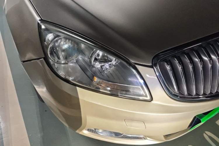 Used Buick GT 2013 GT 1.6L Automatic Fashion Edition Right Front Headlight