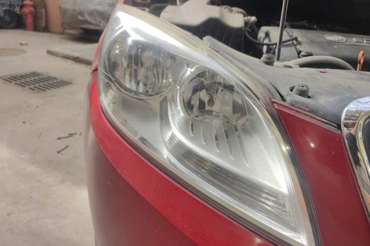 Used Buick GT 2013 GT 1.6L Automatic Fashion Edition Right Front Headlight