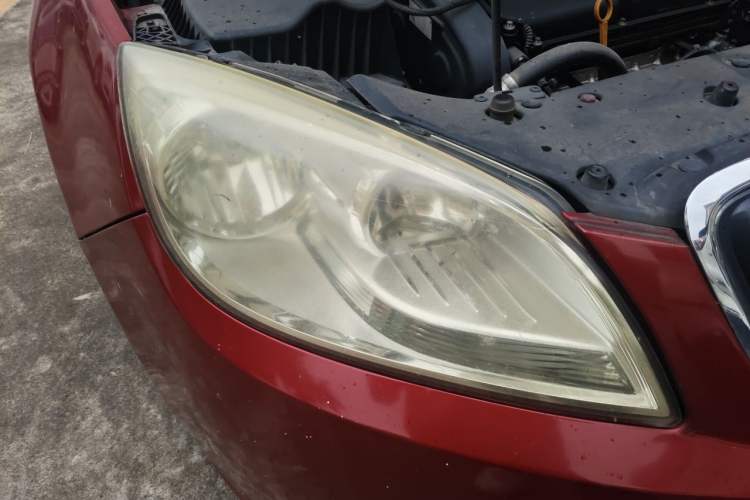 Used Buick GT 2013 GT 1.8L Automatic Fashion Edition Right Front Headlight