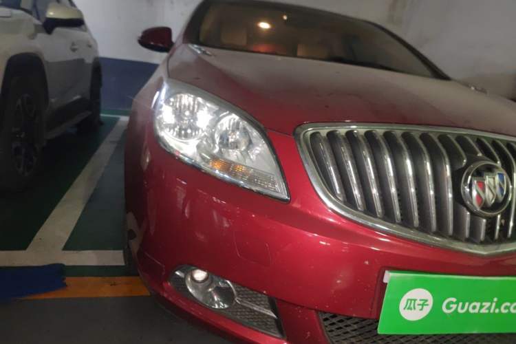 Used Buick GT 2013 GT 1.6L Automatic Fashion Edition Right Front Headlight