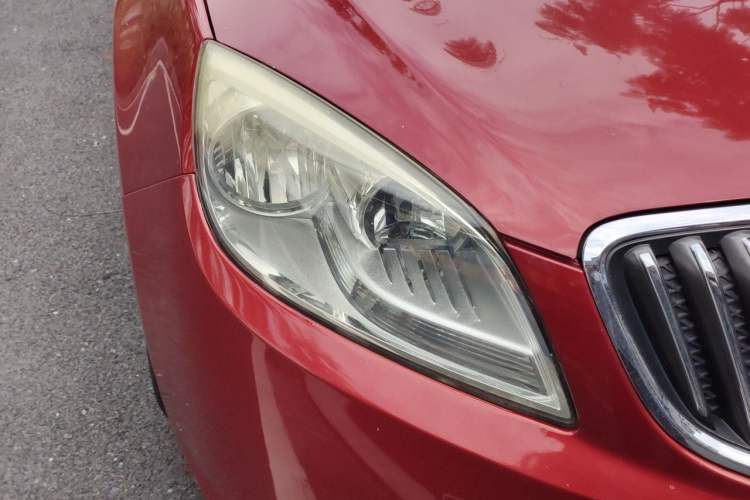 Used Buick GT 2013 GT 1.6L Automatic Fashion Edition Right Front Headlight