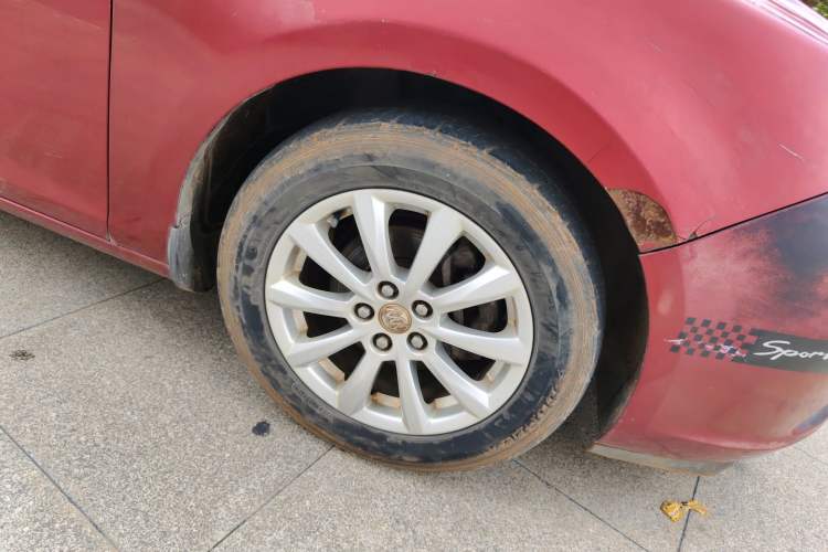 Used Buick GT 2013 GT 1.6L Manual Entry-Level Model Right Front Wheel Hub