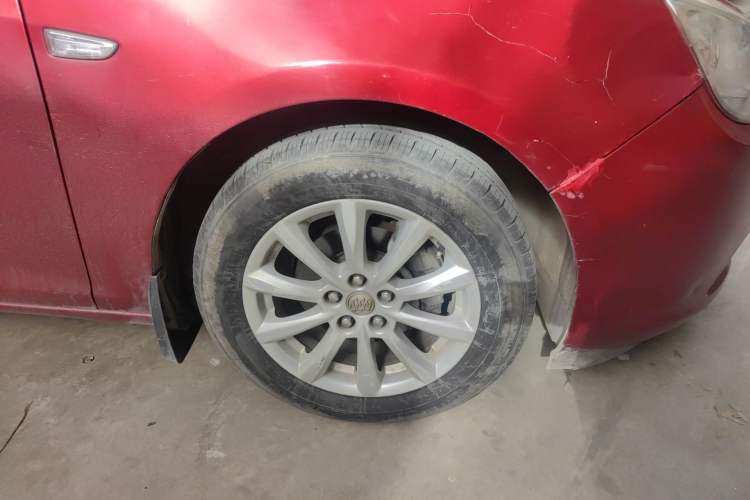 Used Buick GT 2013 GT 1.6L Automatic Fashion Edition Right Front Wheel Hub