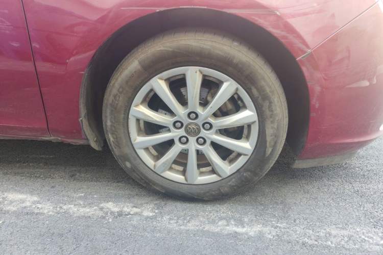 Used Buick GT 2013 GT 1.6L Manual Entry-Level Model Right Front Wheel Hub