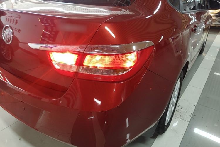 Used Buick GT 2013 GT 1.6L Automatic Fashion Edition Right Rear Taillight