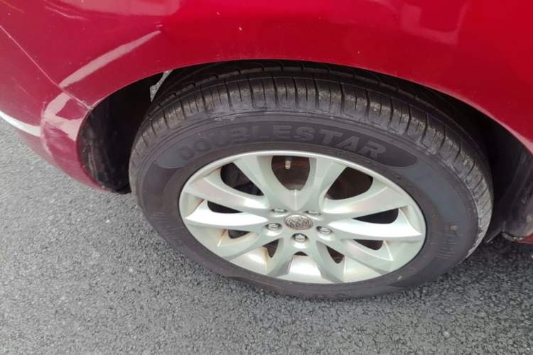Used Buick GT 2013 XT 1.6L Automatic Fashion Edition Right Rear Wheel Hub