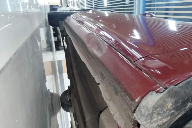 Used Buick GT 2013 GT 1.6L Automatic Fashion Edition Right Side Sill