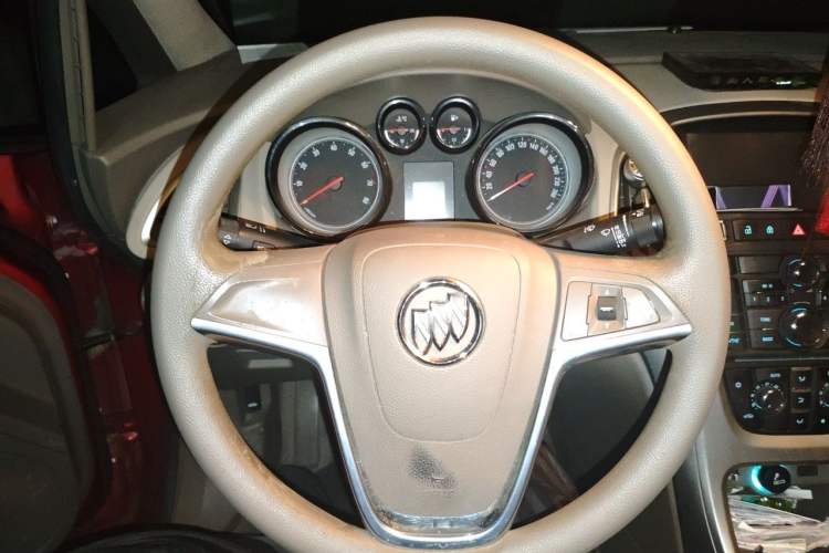 Used Buick GT 2013 GT 1.6L Manual Entry-Level Model Steering Wheel
