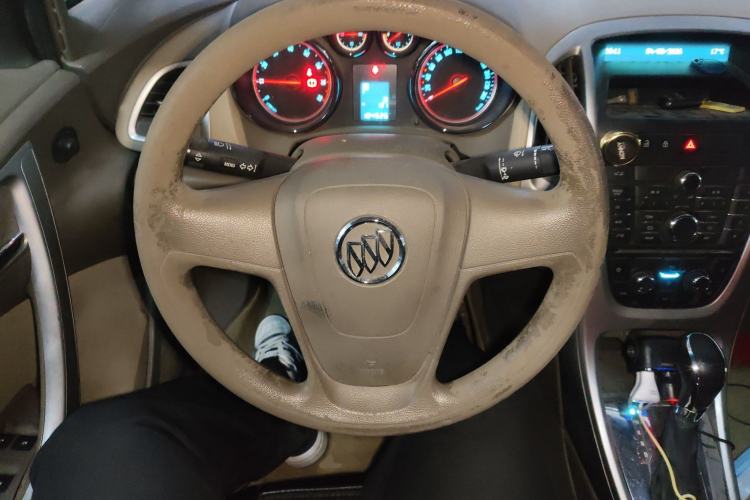 Used Buick GT 2013 GT 1.6L Automatic Comfort Edition Steering Wheel